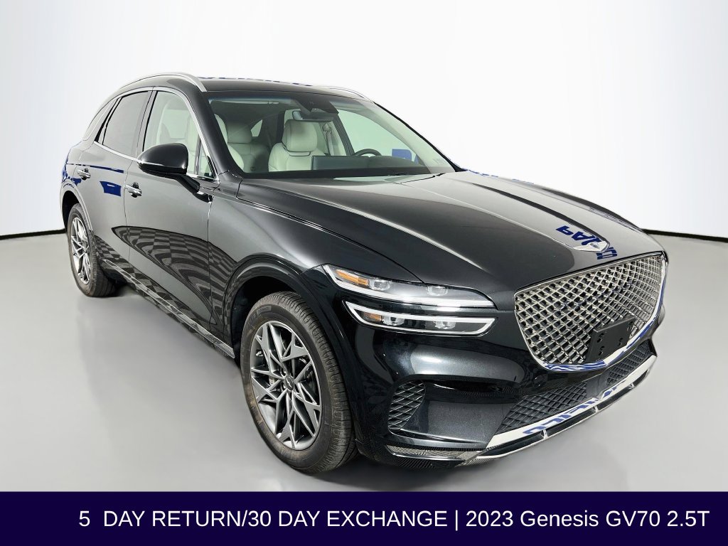 2023 GENESIS GV70 Standard