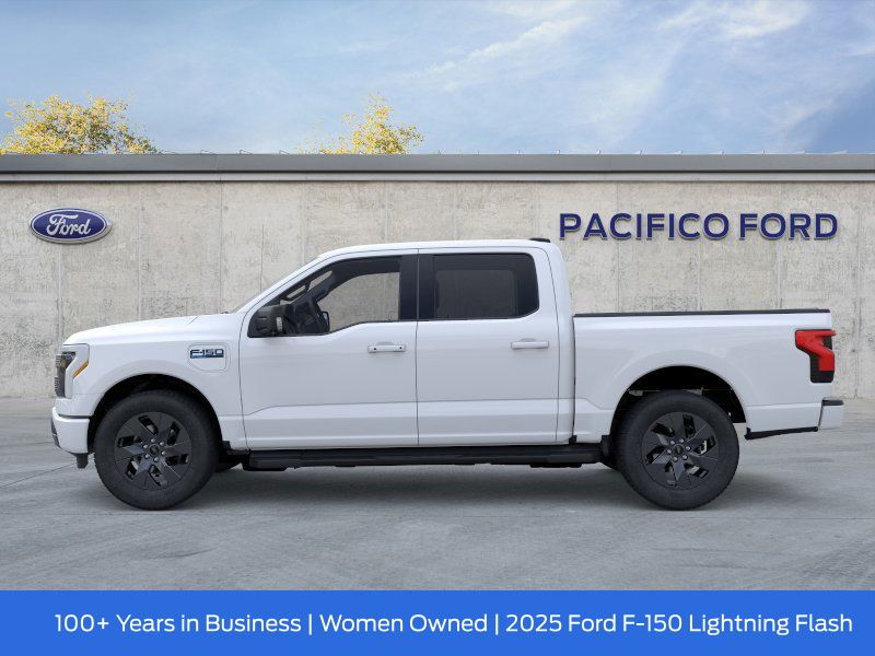 2025 Ford F-150 Lightning photo 2