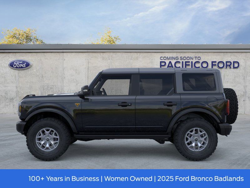 2025 Ford Bronco Badlands photo 3