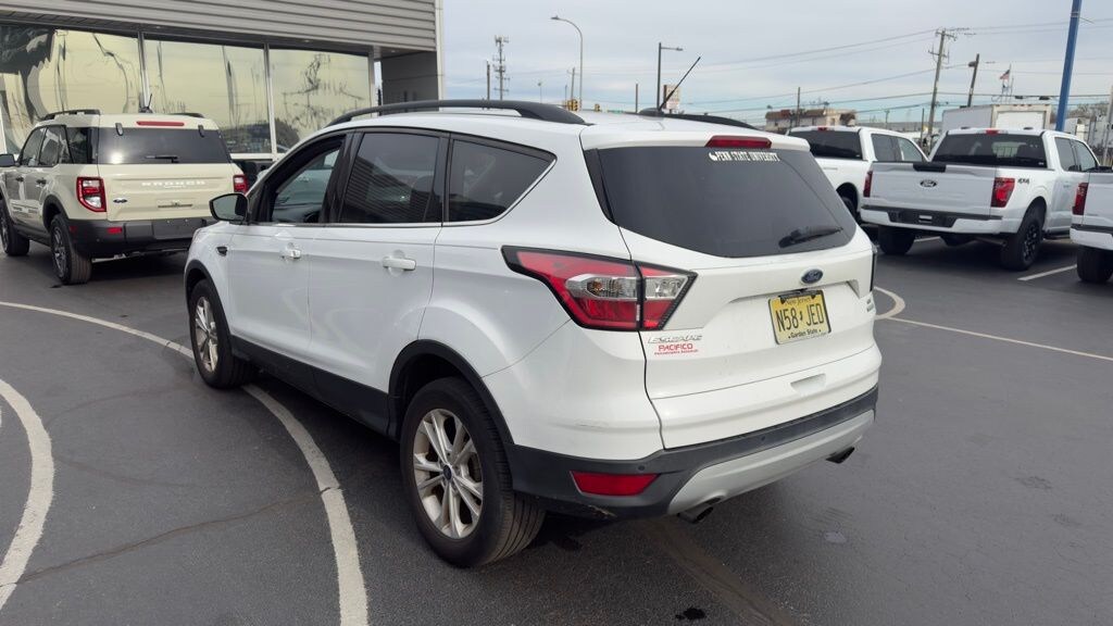 Used 2017 Ford Escape SE SUV