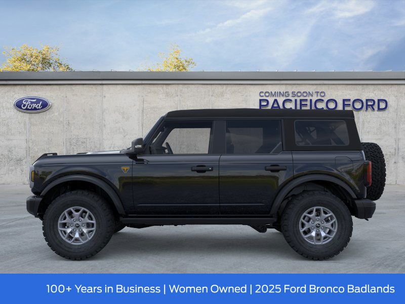 2025 Ford Bronco Badlands photo 3