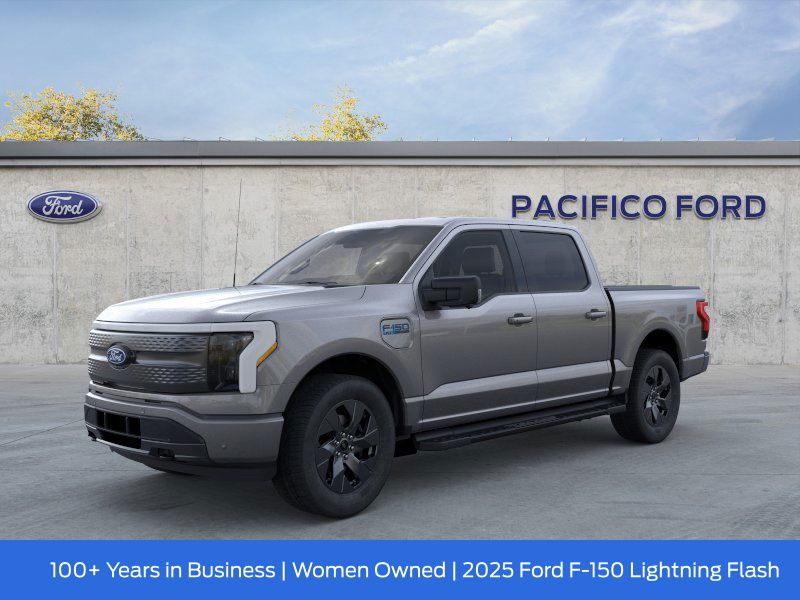 2025 Ford F-150 Lightning Flash's photo