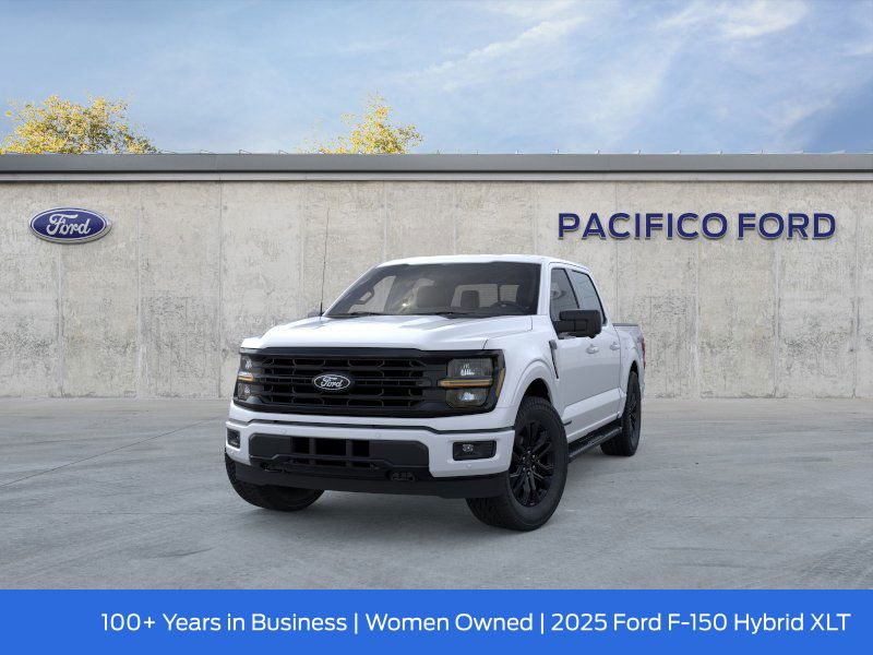 2025 Ford F-150 XLT photo 2