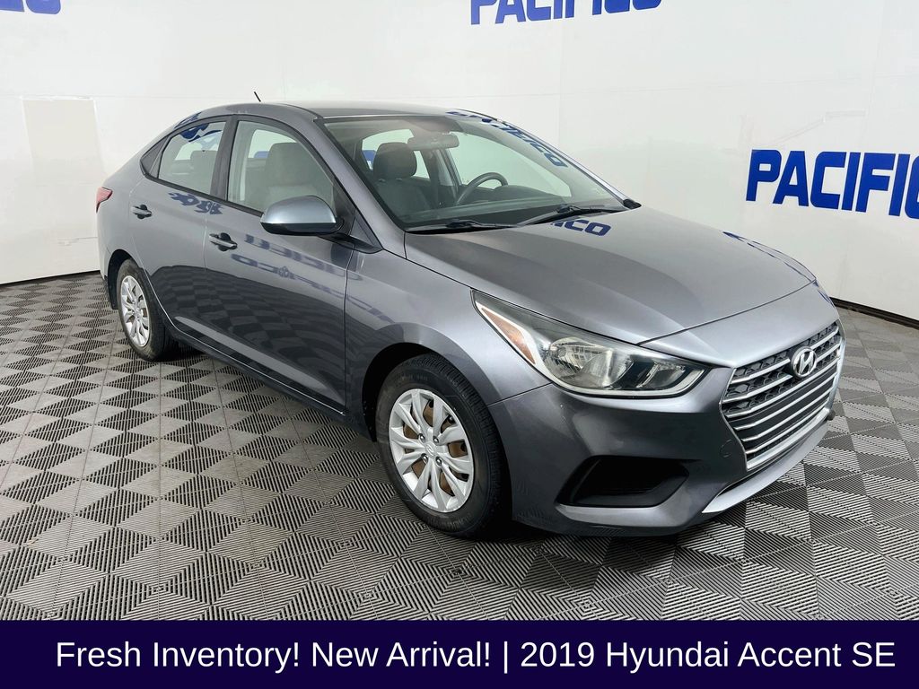 2019 Hyundai Accent SE 4-Door 6-Speed Automatic's photo