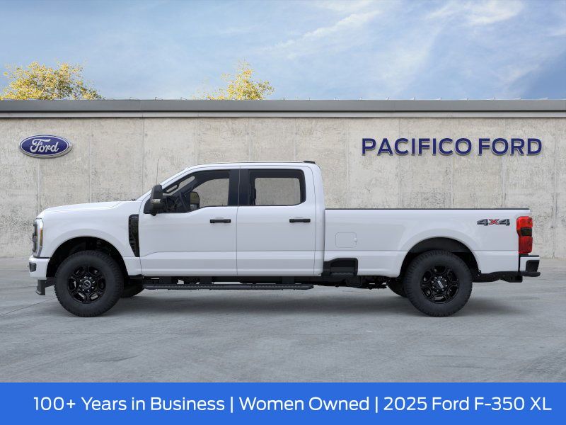 2025 Ford F-350 XL photo 3