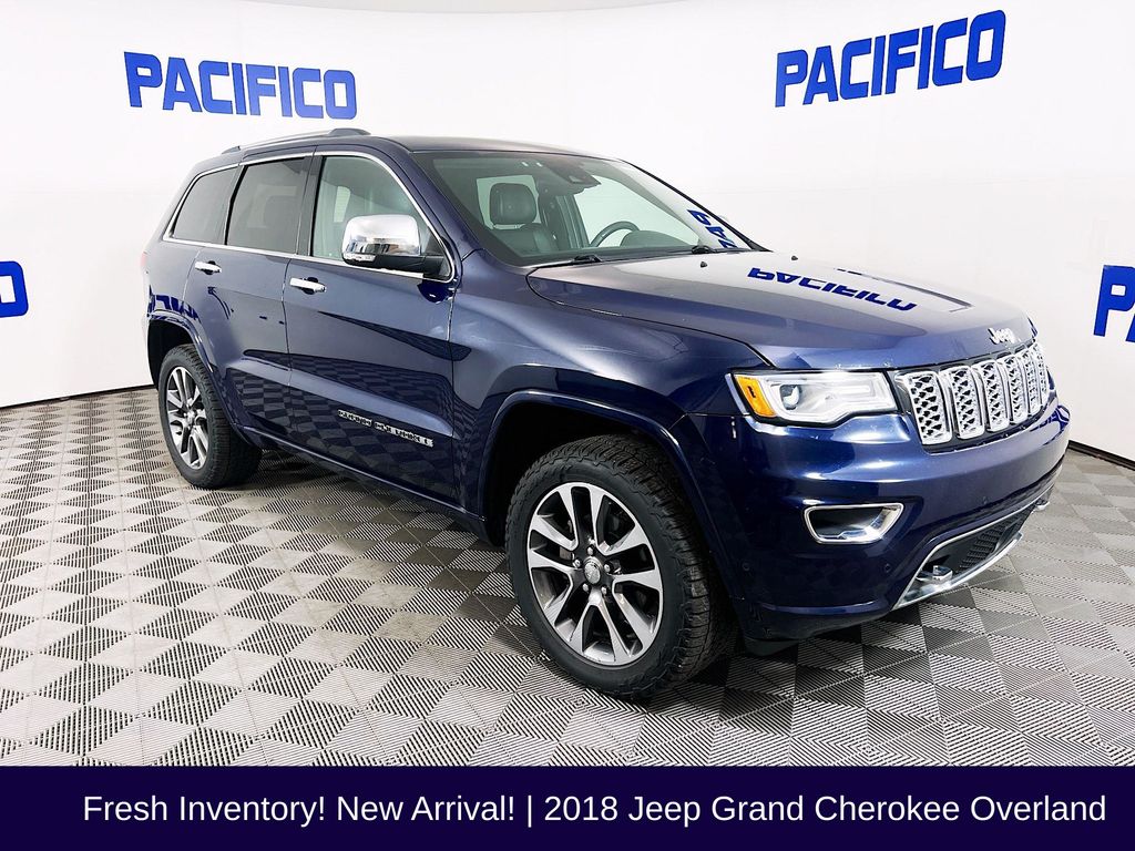 2018 Jeep Grand Cherokee Overland 4WD's photo