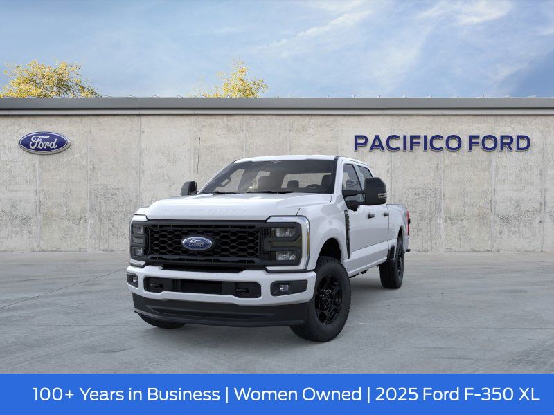 2025 Ford F-350 XL photo 2
