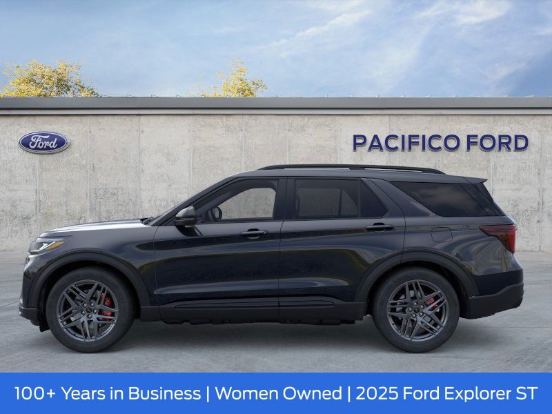 2025 Ford Explorer ST photo 2