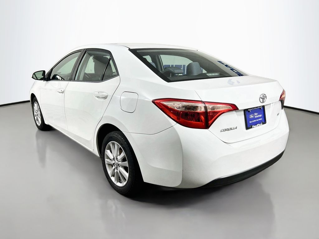 2017 Toyota Corolla LE - Photo 6