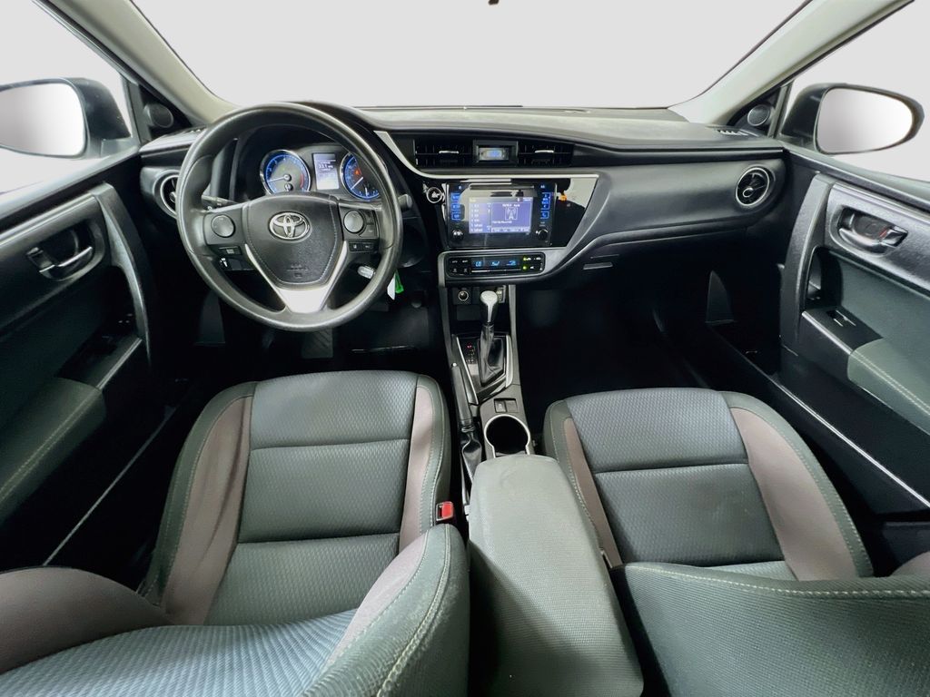 2017 Toyota Corolla LE - Photo 34