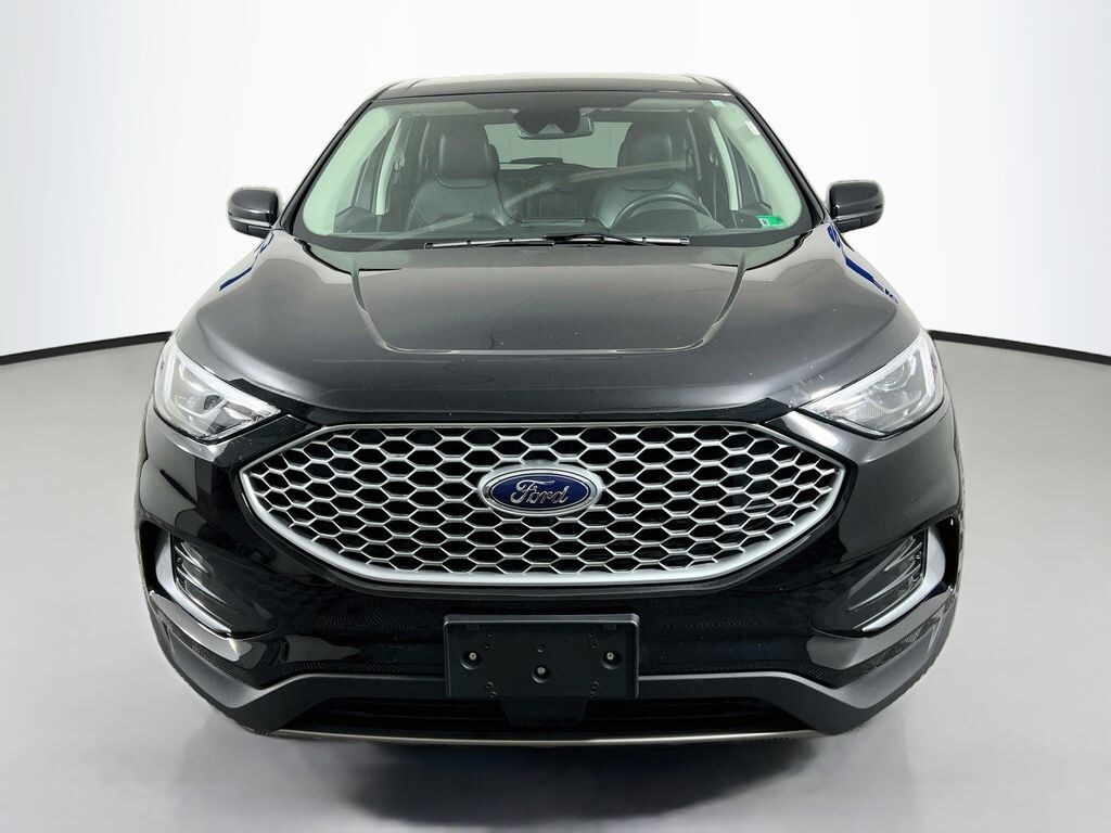 Certified 2024 Ford Edge SUV