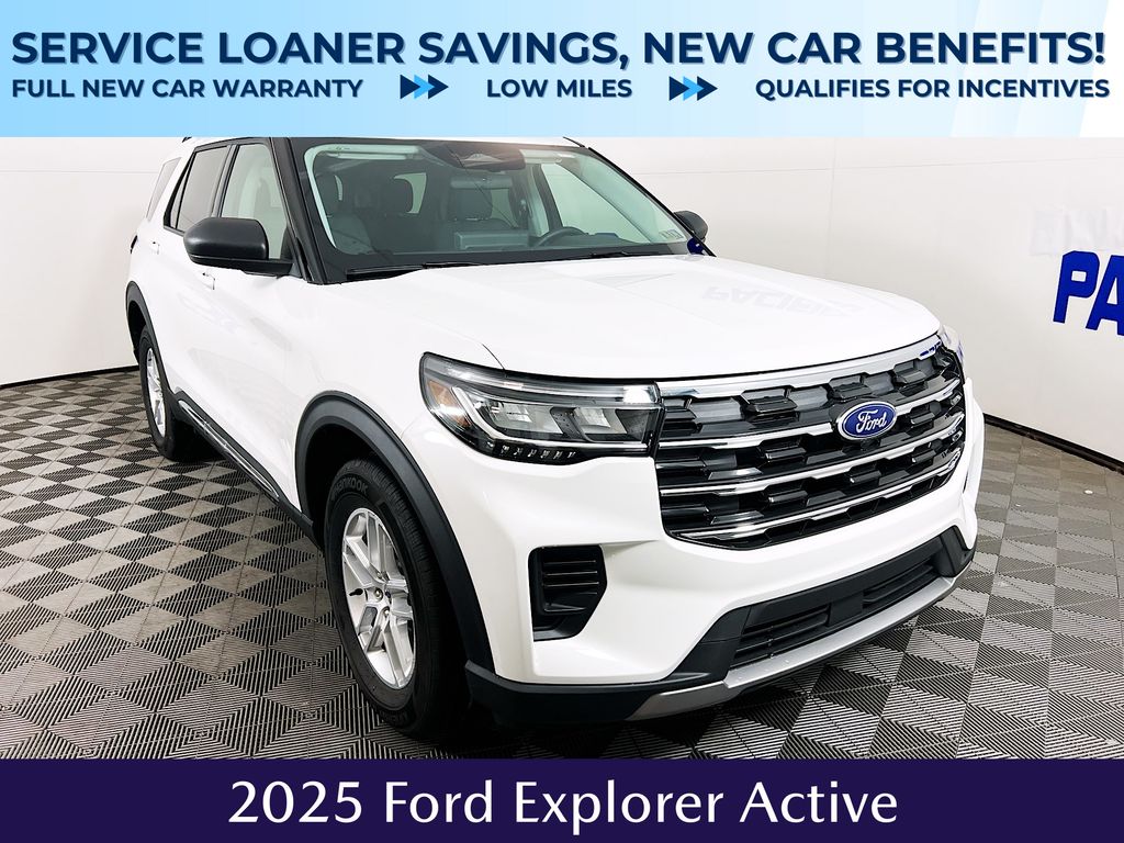 2025 Ford Explorer Active's photo
