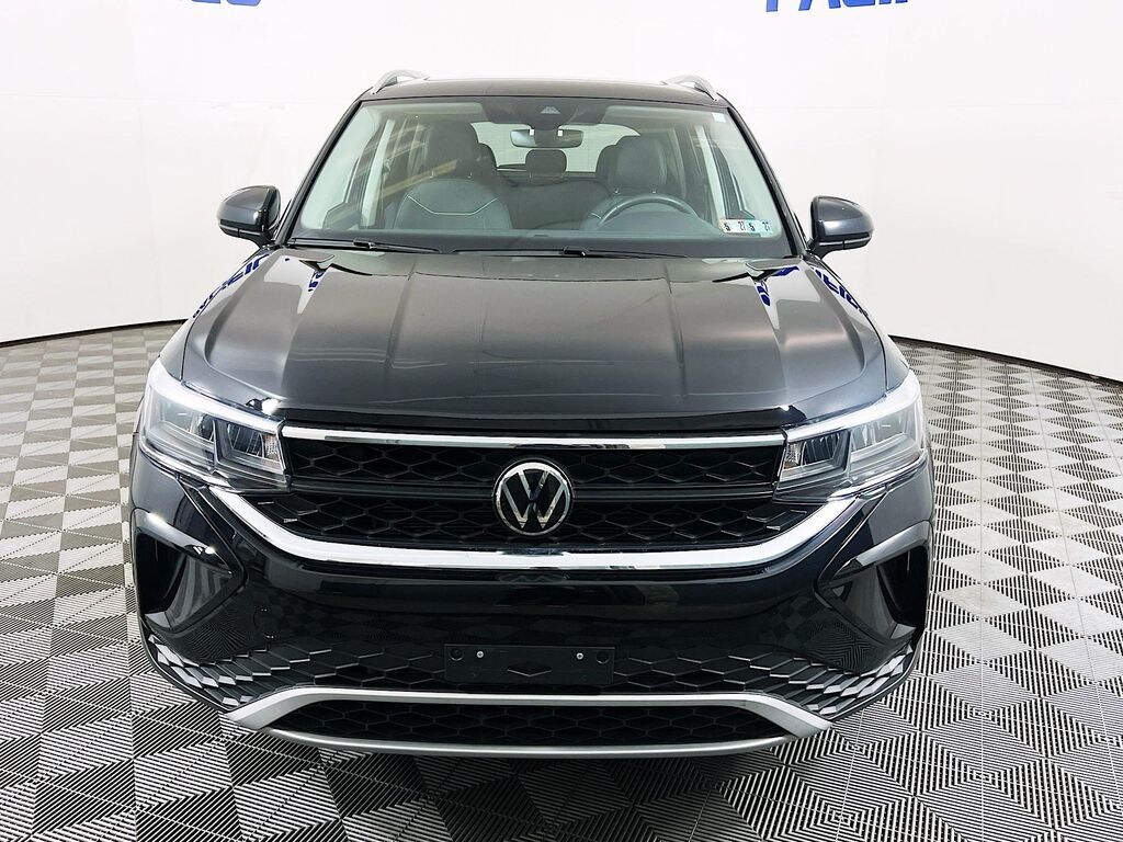 Certified 2024 Volkswagen Taos 1.5T SE SUV