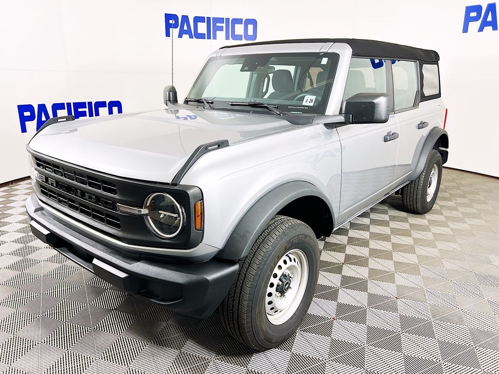 2023 Ford Bronco Base photo 2