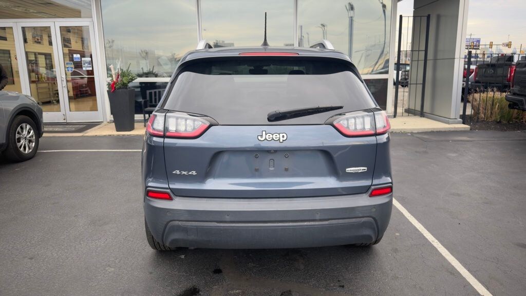 Used 2019 Jeep Cherokee Latitude Plus 4x4 SUV
