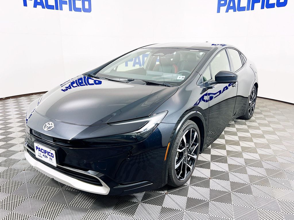 2024 Toyota Prius Prime XSE Premium photo 3