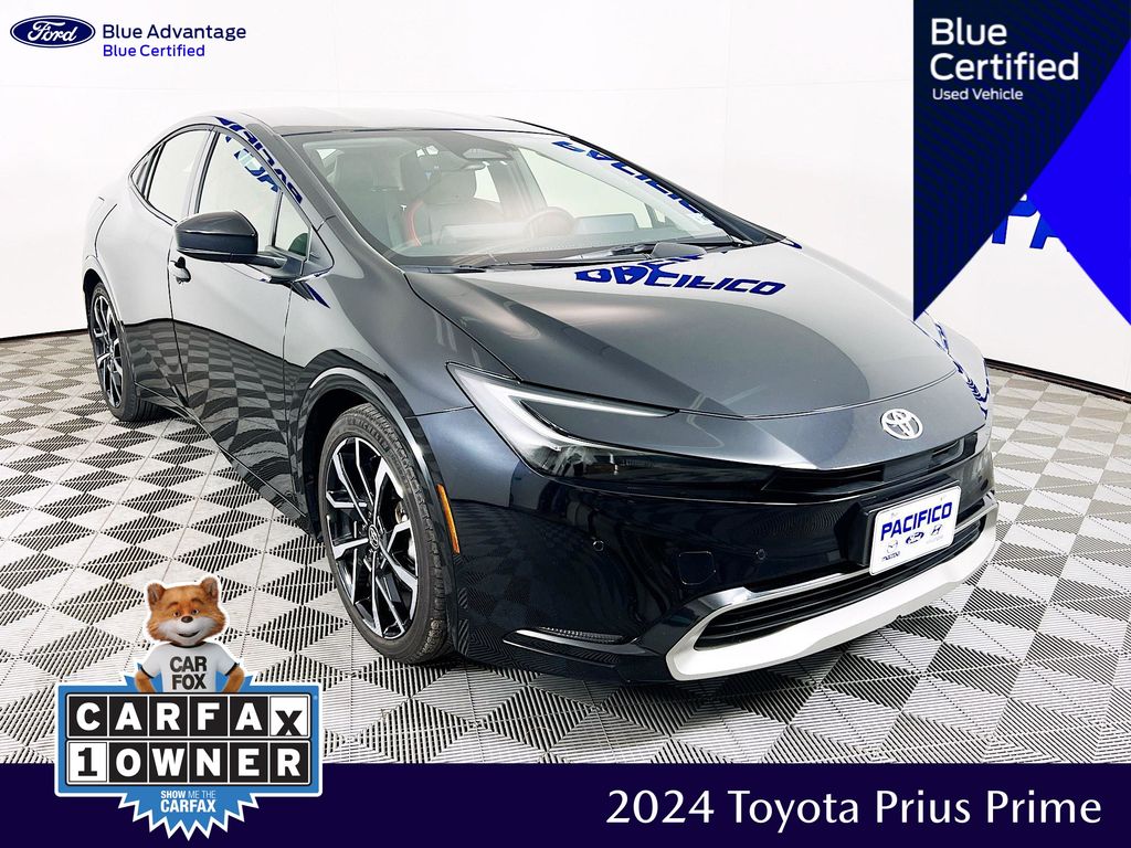 2024 Toyota Prius Prime XSE's photo