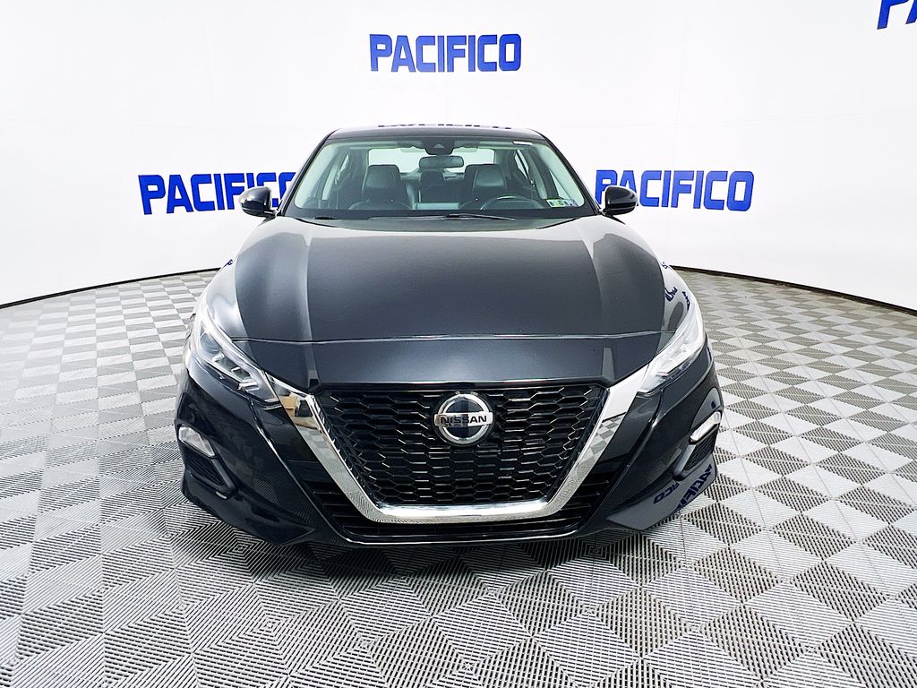 2022 Nissan Altima 2.5 SR photo 3