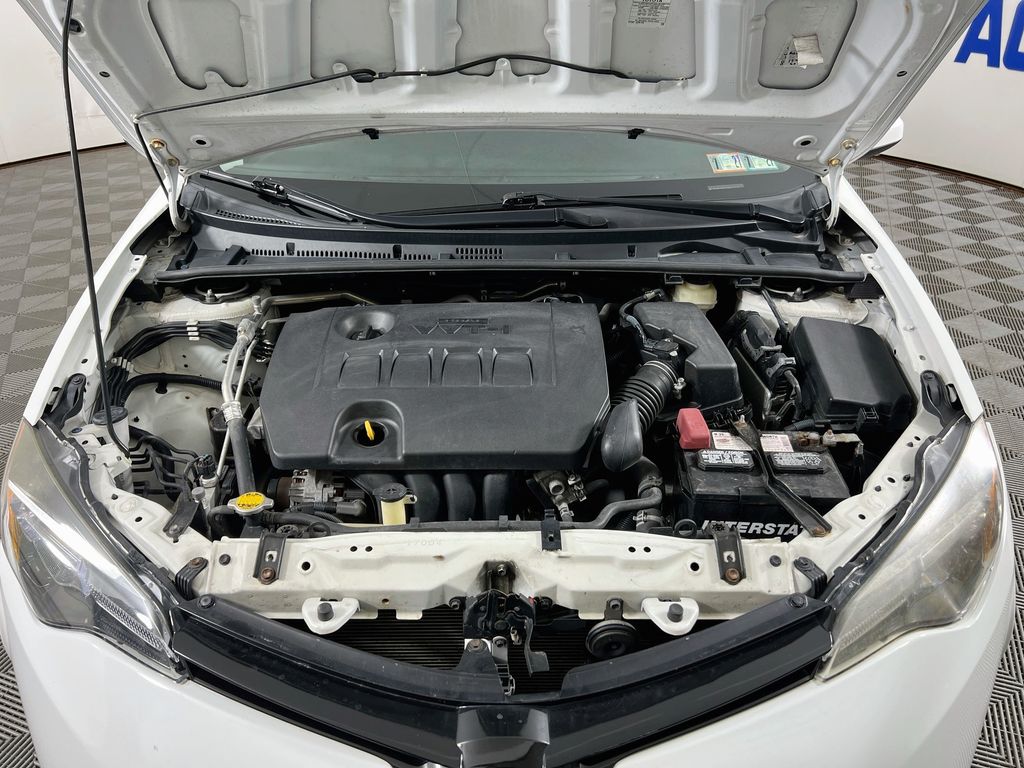 2017 Toyota Corolla LE - Photo 31