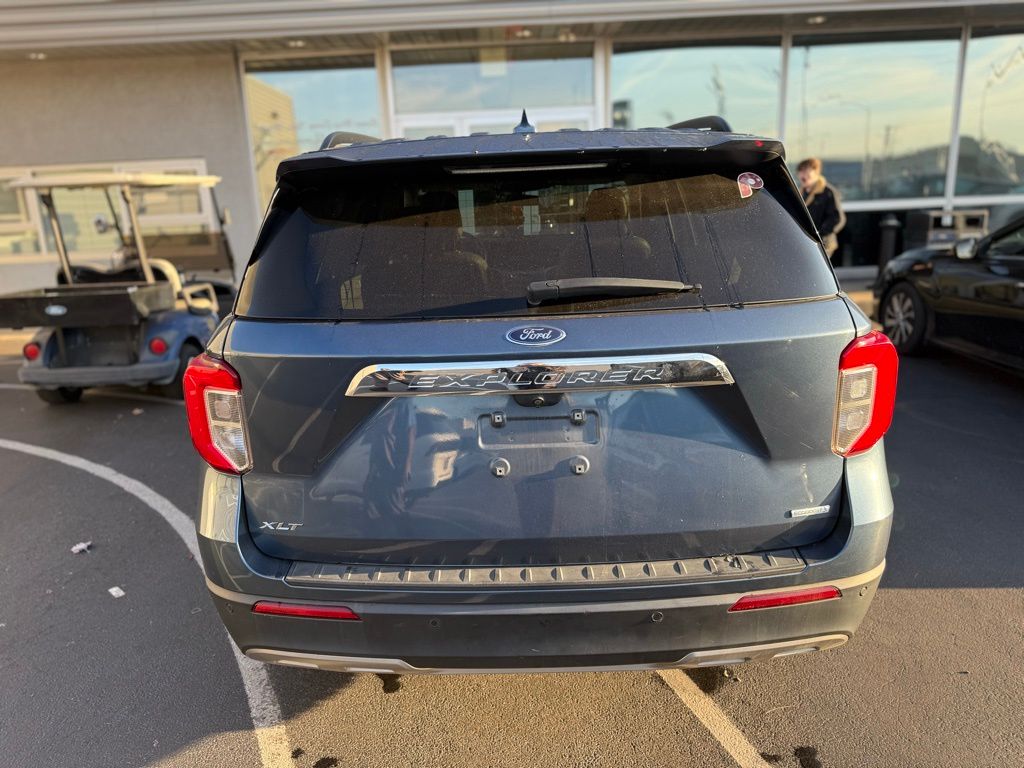 2020 Ford Explorer XLT photo 3
