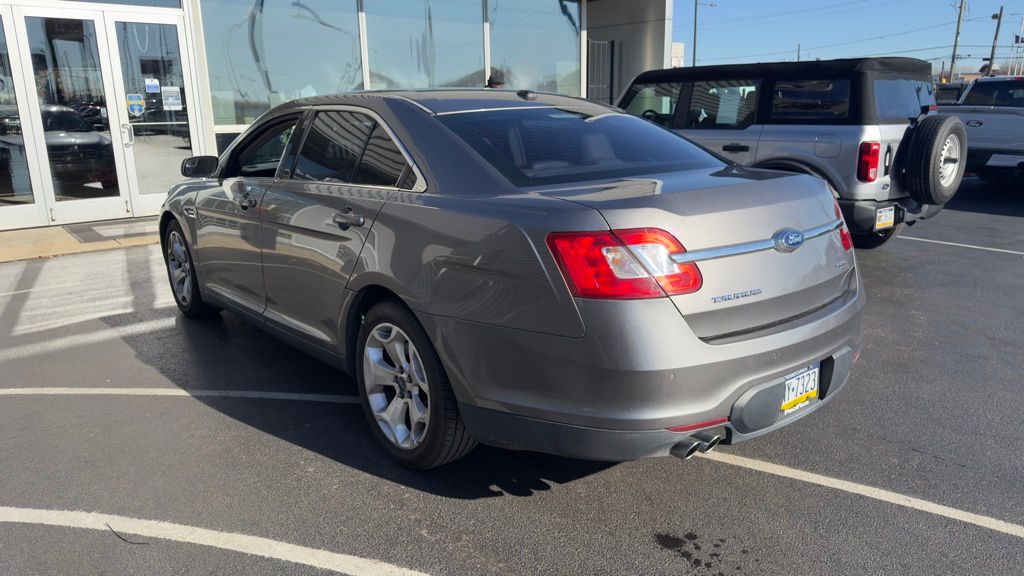 2012 Ford Taurus SEL photo 3