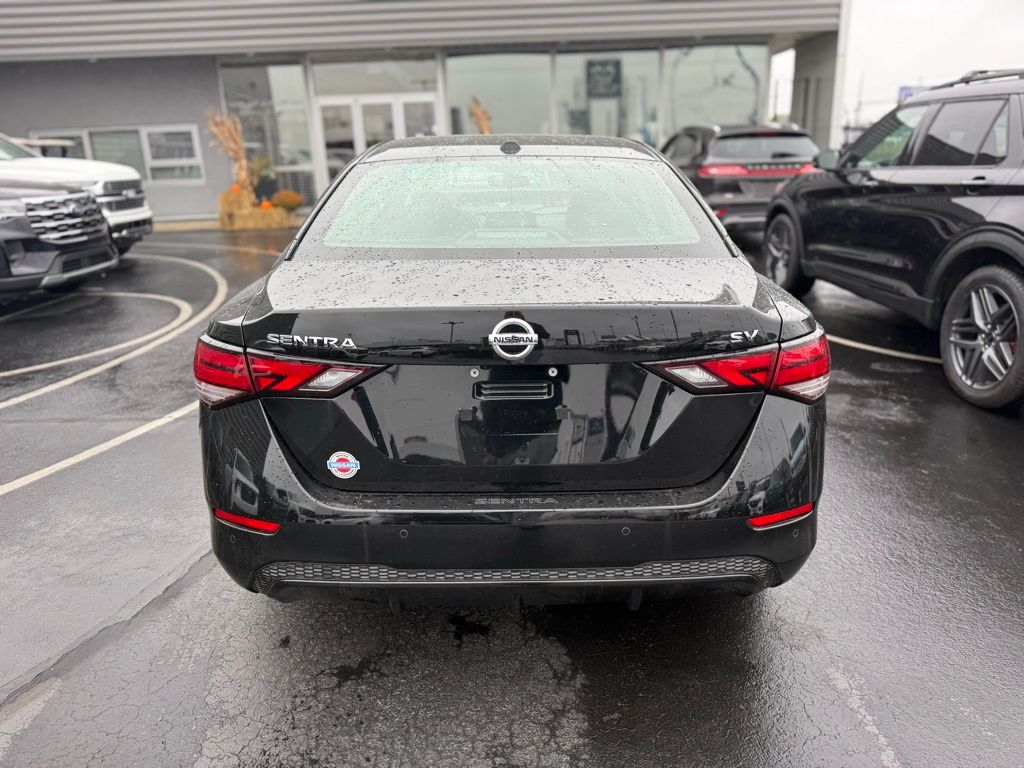 2022 Nissan Sentra SV photo 3