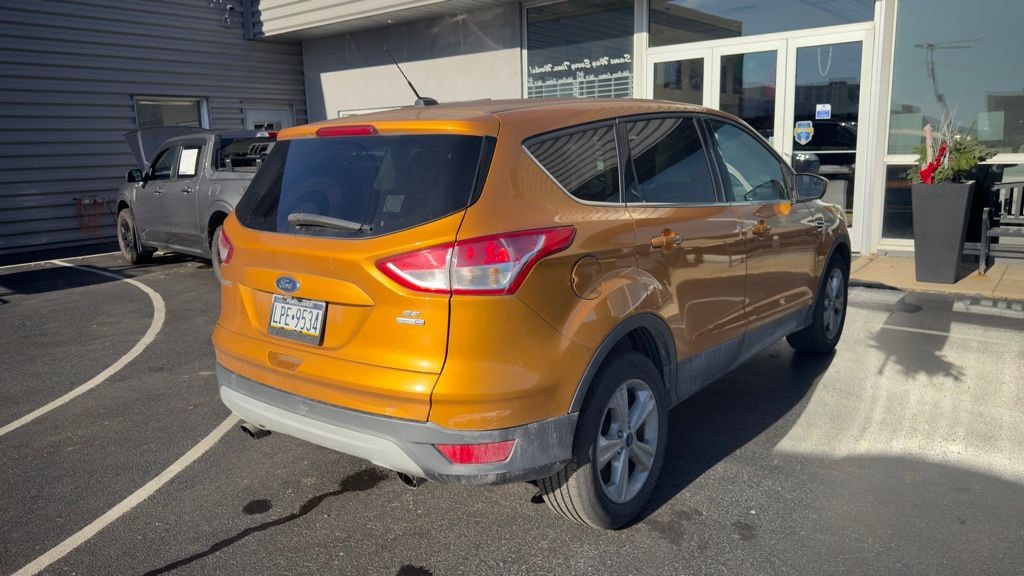 Used 2016 Ford Escape SE SUV