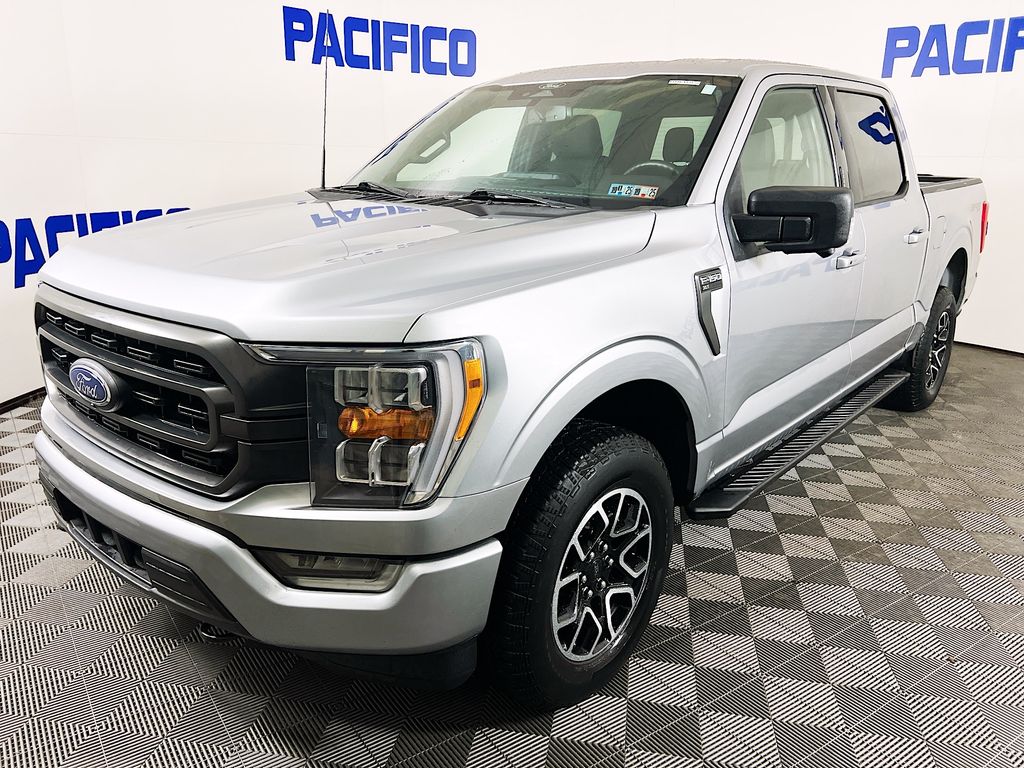 2022 Ford F-150 XLT photo 3