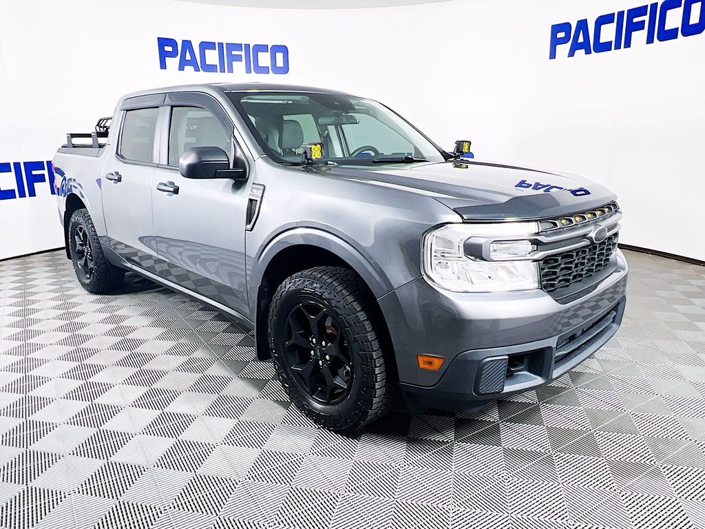 2022 Ford Maverick XLT photo 2