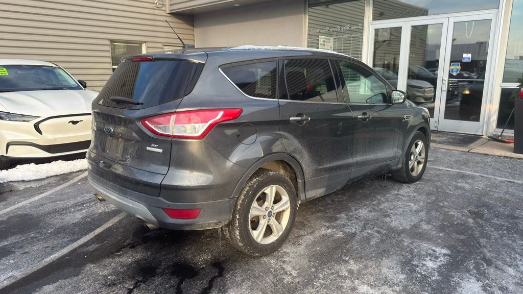 Used 2016 Ford Escape SE SUV