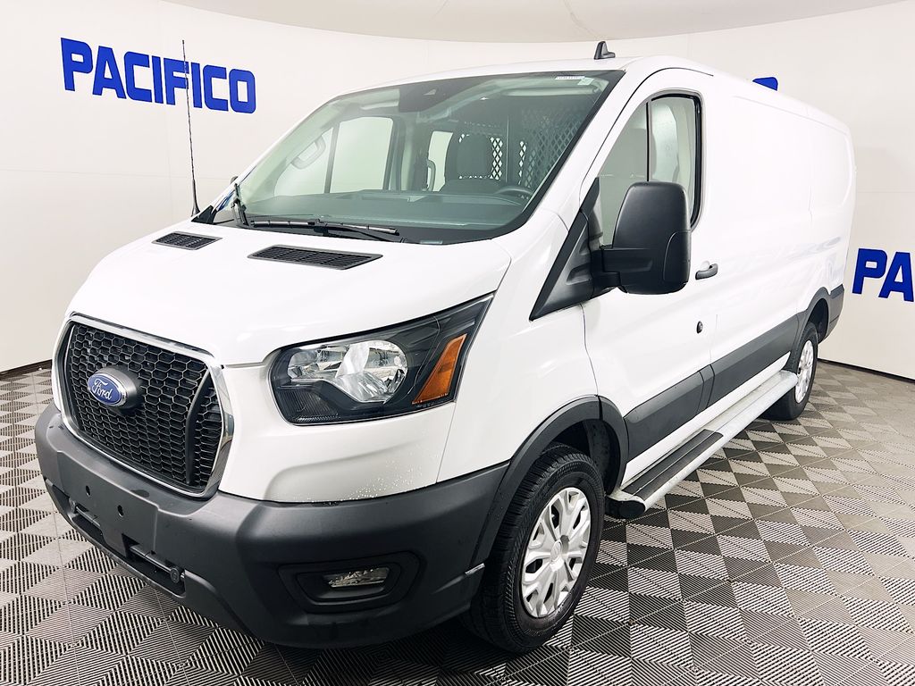 2024 Ford Transit photo 2