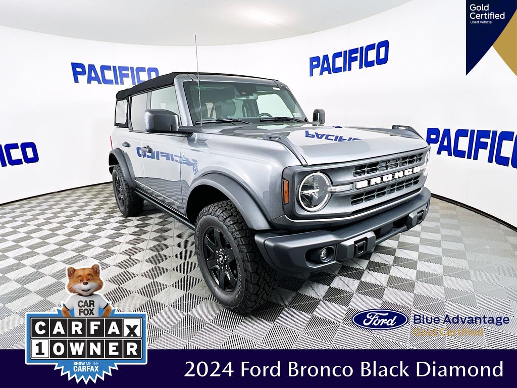 2024 Ford Bronco 4-Door Black Diamond's photo