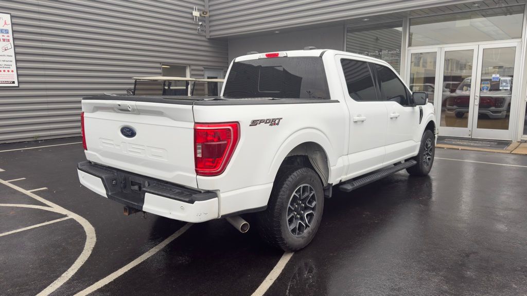 2023 Ford F-150 XLT photo 2