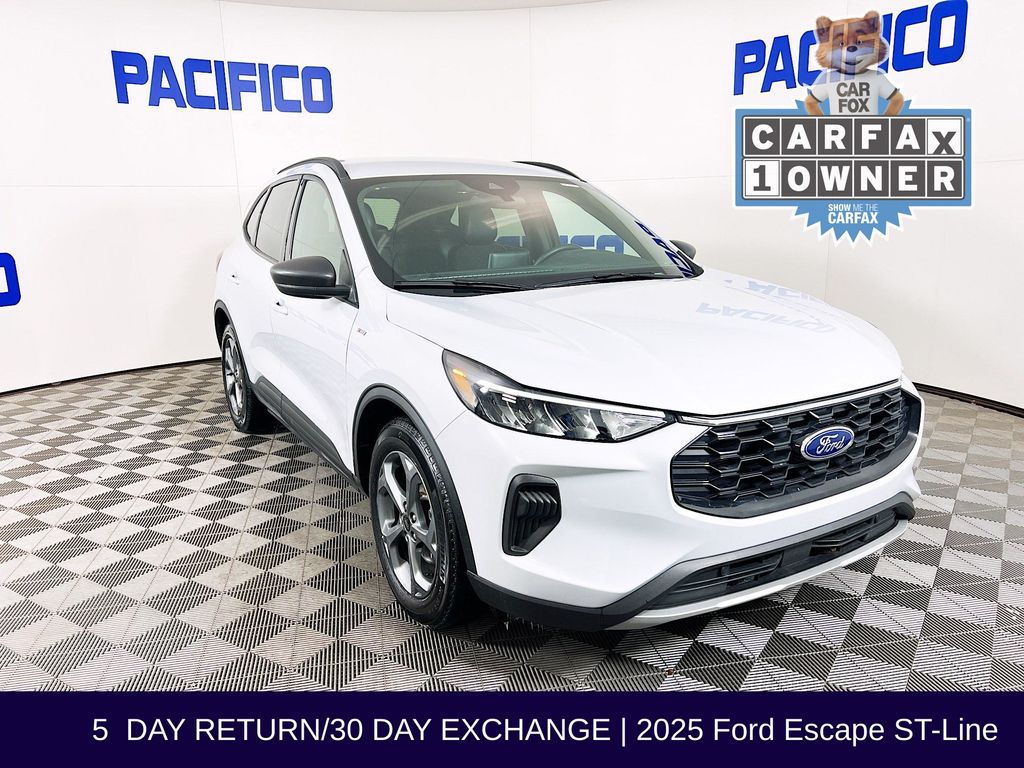 2025 Ford Escape ST-Line