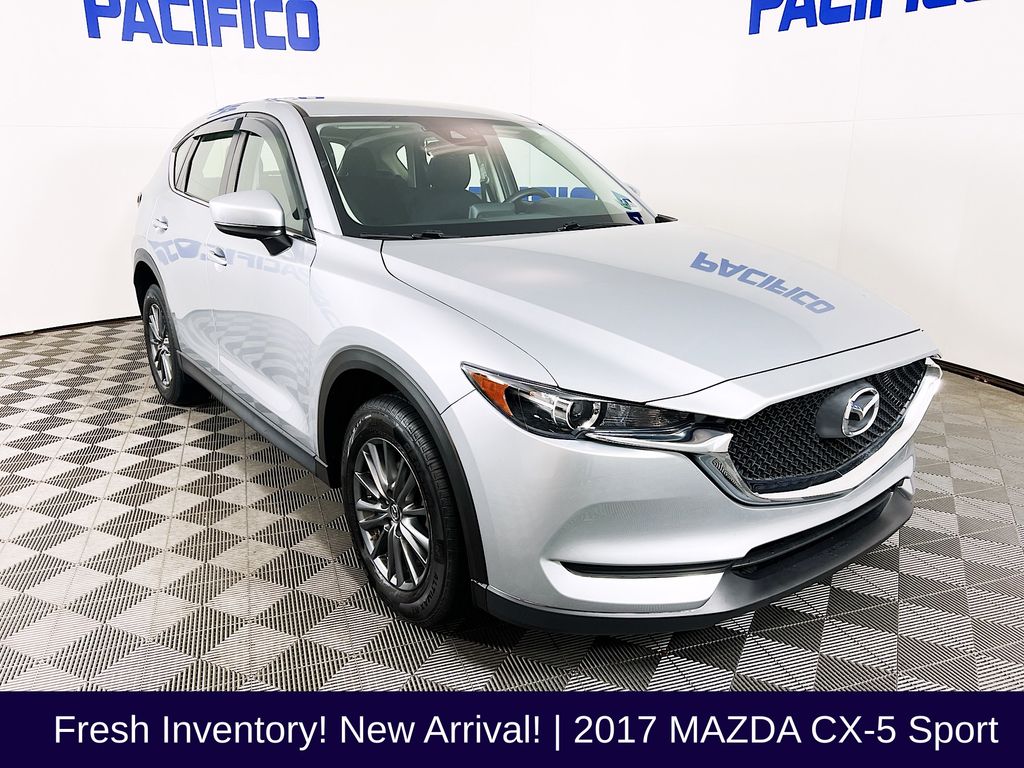 2017 Mazda CX-5 Sport's photo