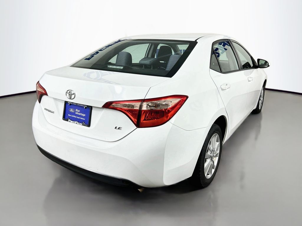 2017 Toyota Corolla LE - Photo 9