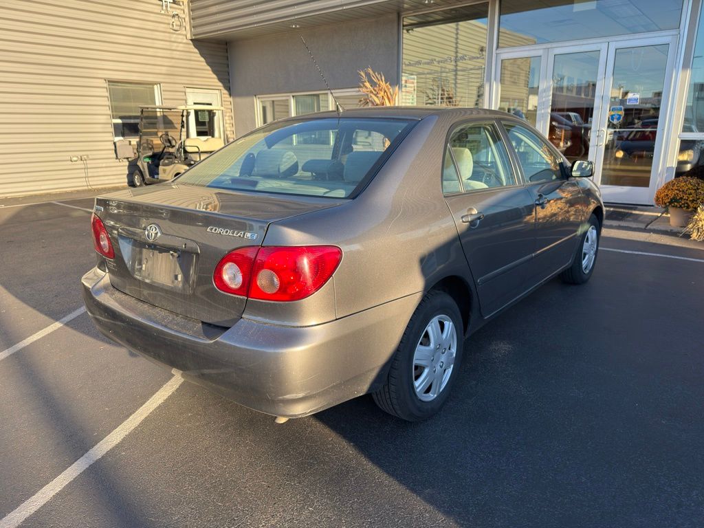 2006 Toyota Corolla CE photo 2