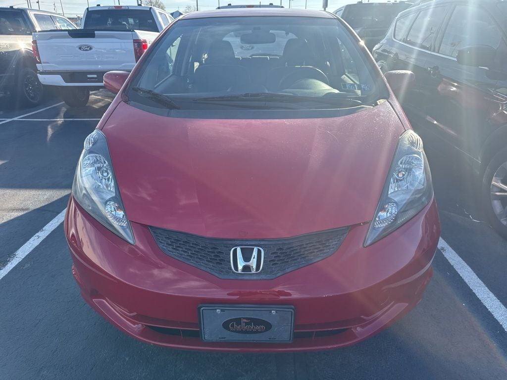 Used 2013 Honda Fit Base with VIN JHMGE8H31DC077556 for sale in Philadelphia, PA