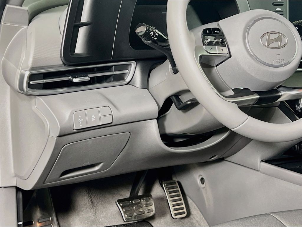 2026 Hyundai Elantra SEL Sport - Photo 10
