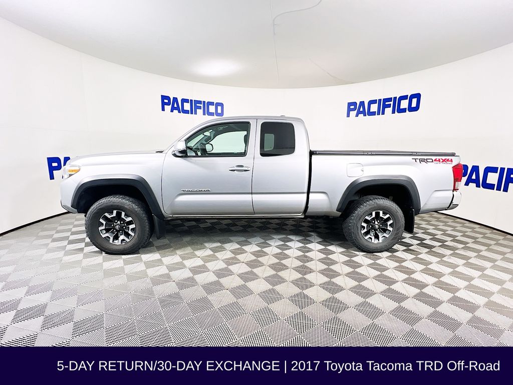 2017 Toyota Tacoma TRD Off-Road Access Cab photo 4