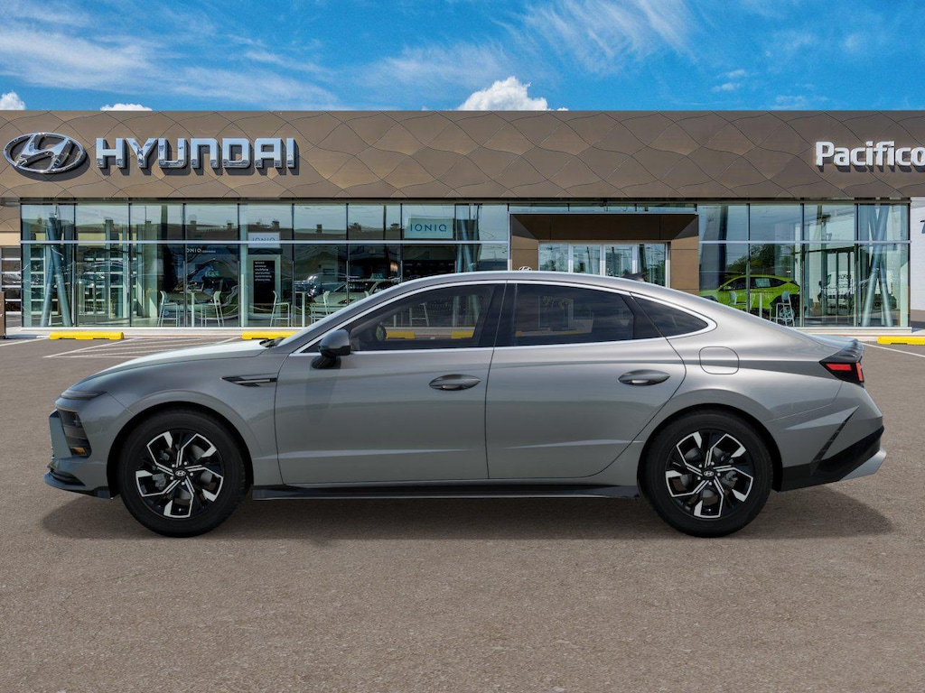 New 2025 Hyundai Sonata SEL Sedan