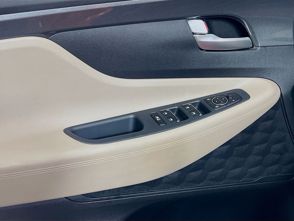 2023 Hyundai Santa Fe SE - Photo 19