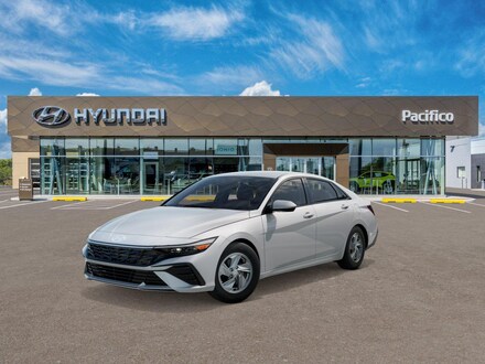 2025 Hyundai Elantra SE Sedan