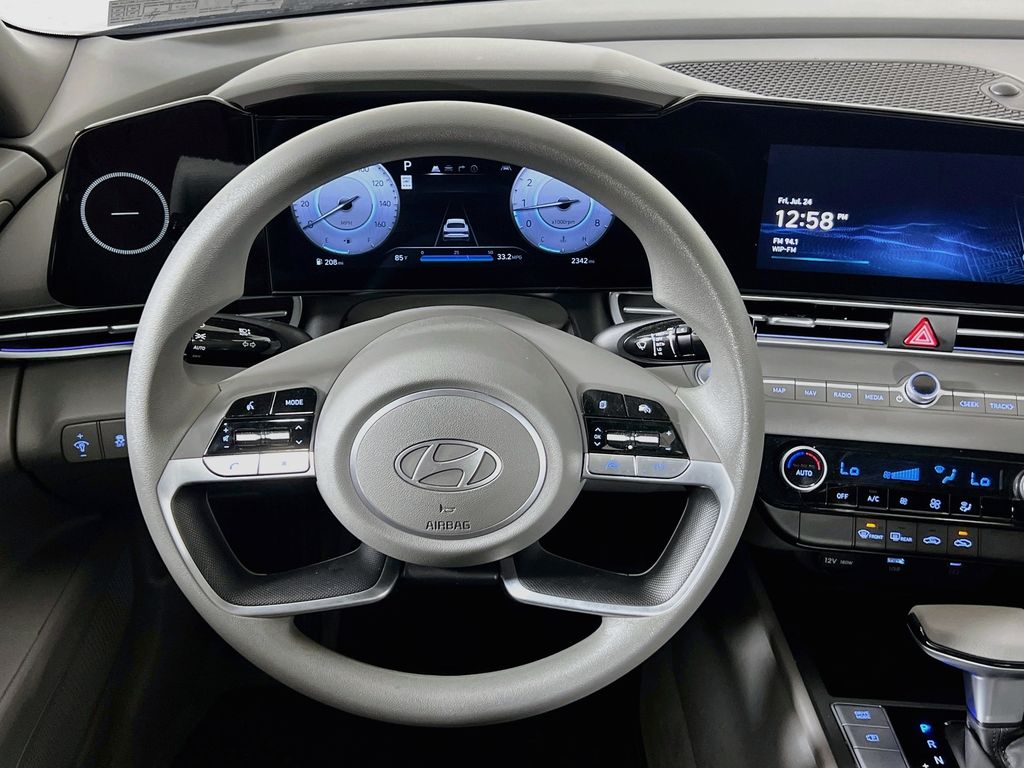 2024 Hyundai Elantra SEL - Photo 10