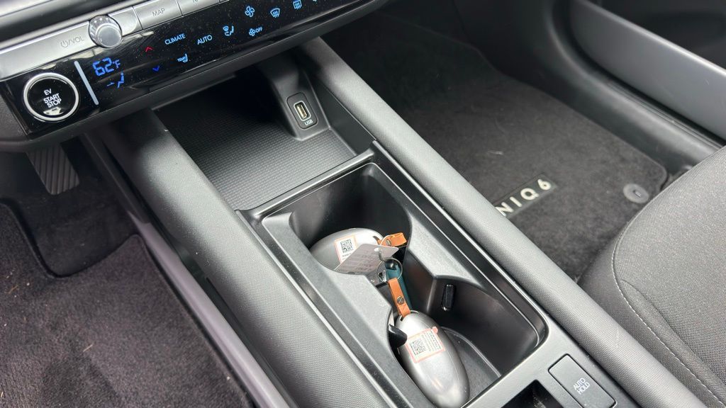 2024 Hyundai IONIQ 6 SE - Photo 14