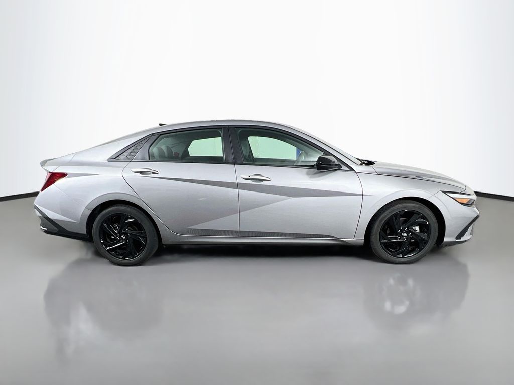 2026 Hyundai Elantra SEL Sport - Photo 8