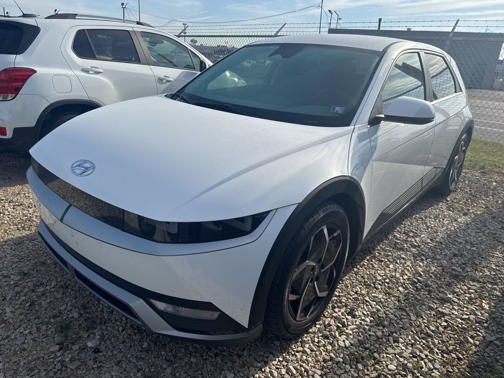2022 Hyundai Ioniq 5 SE photo 3