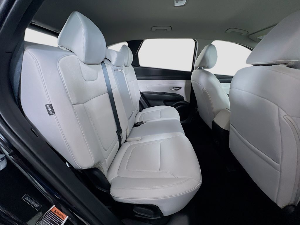 2025 Hyundai Tucson SE - Photo 25