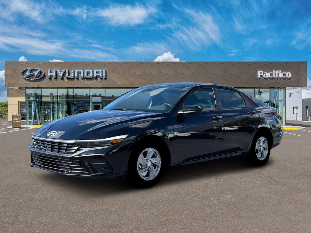 New 2026 Hyundai Elantra SE Sedan