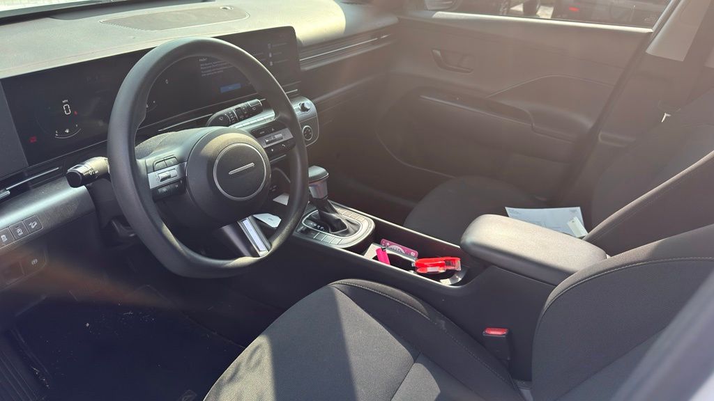 2024 Hyundai Kona SE - Photo 9